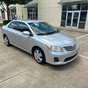 2013 Toyota Corolla • LE Sedan 4D