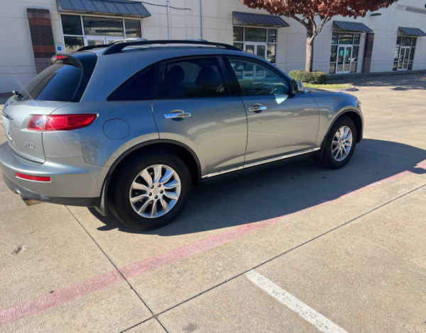 2006 Infiniti FX35 - Image 4