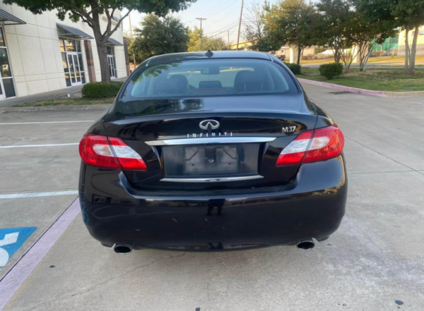 2012 Infiniti M37 - Image 7