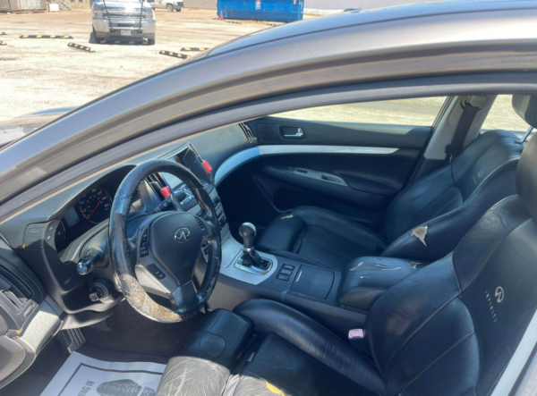 2007 Infiniti G35 - Image 9