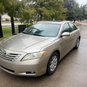 2007 Toyota Camry • LE Sedan 4D