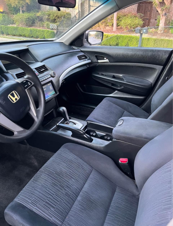 2012 Honda Accord • EX Sedan 4D - Image 7