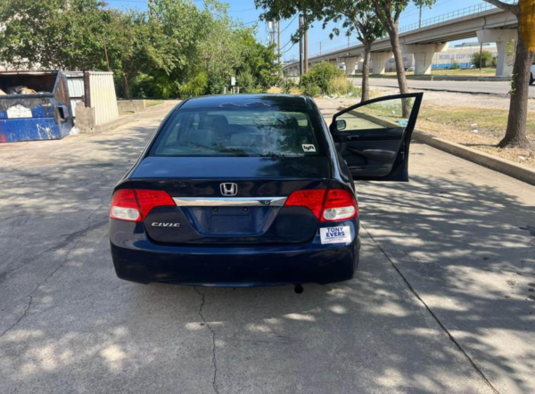 2010 Honda Civic • LX Sedan 4D - Image 6