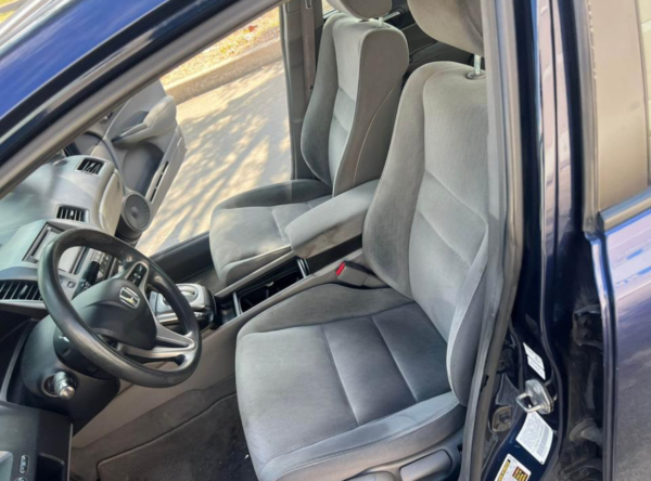 2010 Honda Civic • LX Sedan 4D - Image 7