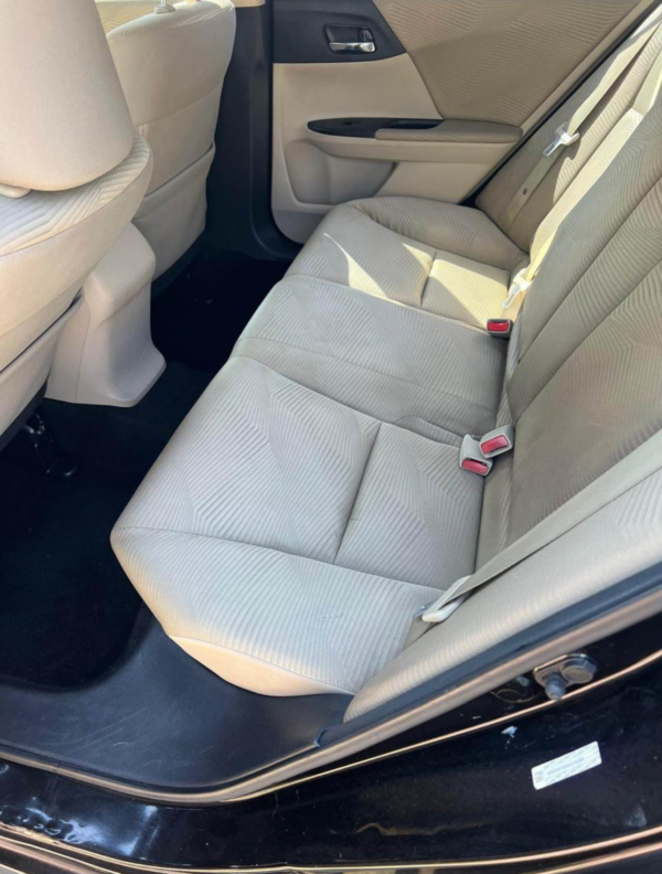 2014 Honda Accord • LX Sedan 4D - Image 9